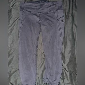 Black Lululemon Capri Leggings